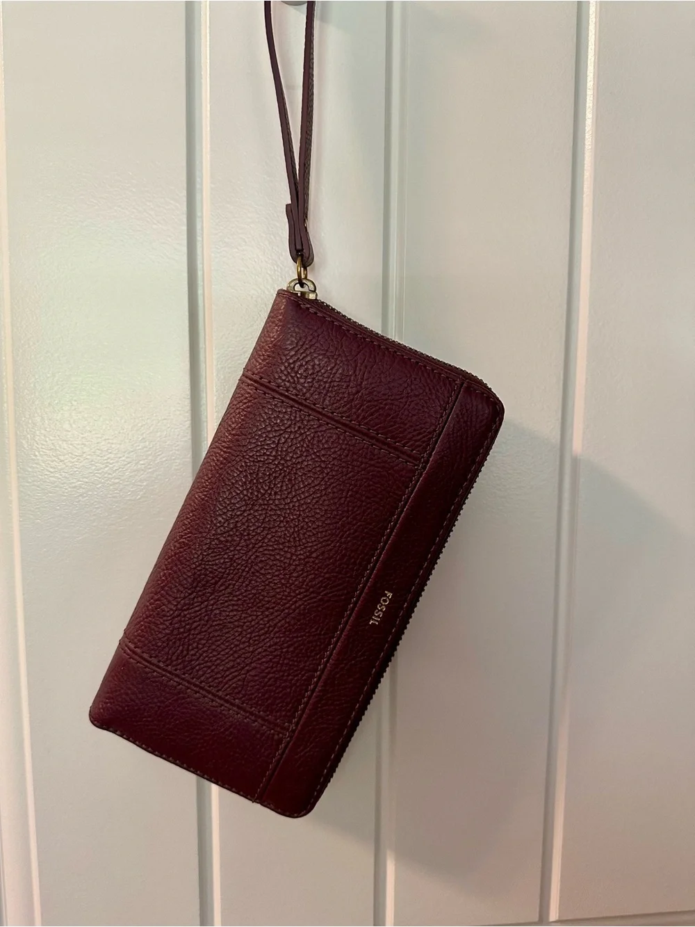 Fossil Burgundy Zip-Around RFID Leather Wristlet